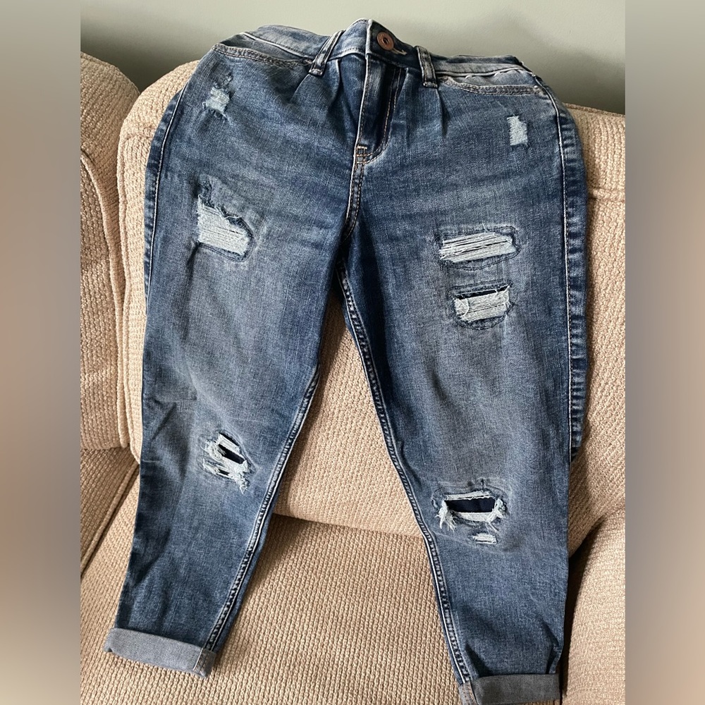 Abercrombie girls high rise size 9/10 slim jeans with cuffed ankle